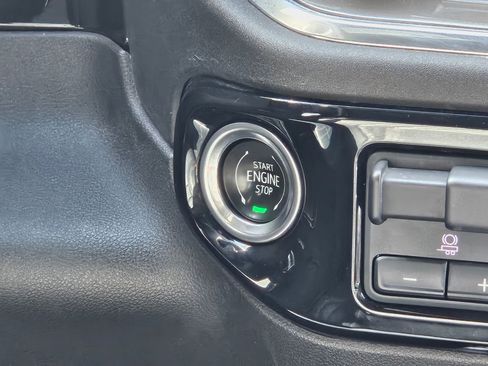 Used 2022 Chevrolet Silverado 1500 High Country w/ High Country Premium Package image 14