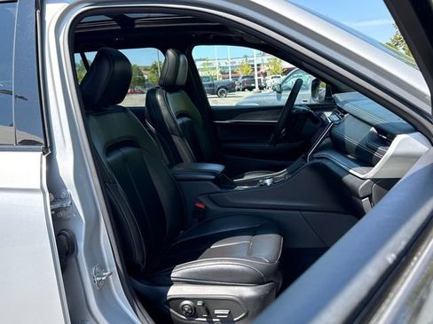Used 2024 Jeep Grand Cherokee Limited 4xe AWD/4WD image 23