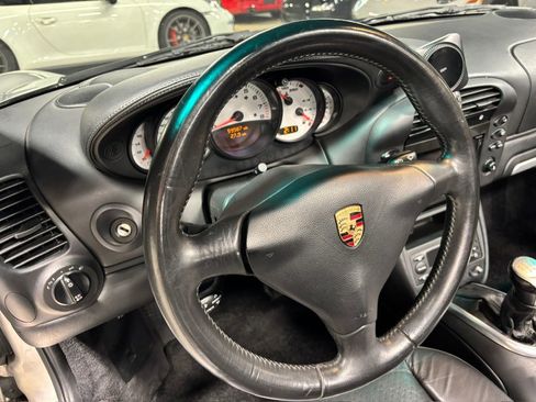 Used 2004 Porsche 911 Carrera 4S AWD/4WD image 5