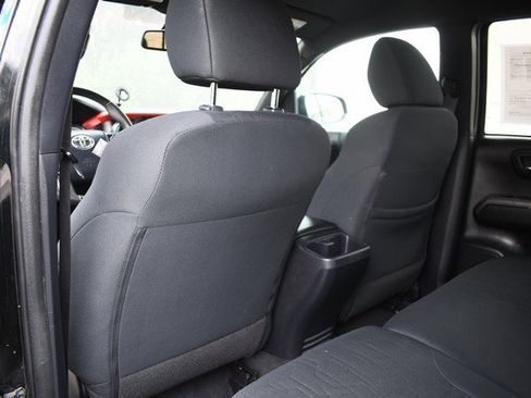 Certified 2019 Toyota Tacoma TRD Sport image 21