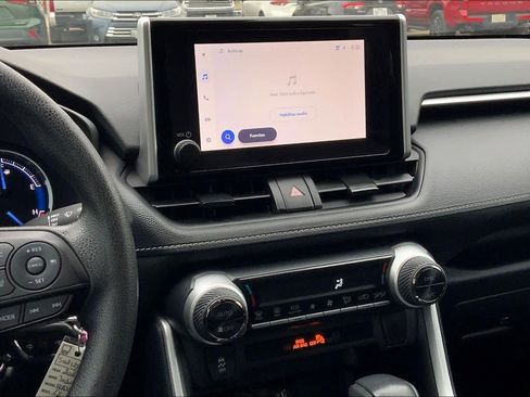 Used 2025 Toyota RAV4 LE image 7