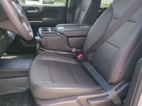 New 2025 GMC Sierra 3500 Pro w/ Convenience Package image 18