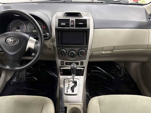 Used 2012 Toyota Corolla LE image 24