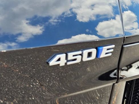 Certified 2025 Cadillac Lyriq Luxury RWD image 17