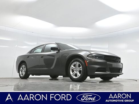 Used 2023 Dodge Charger SXT image 3