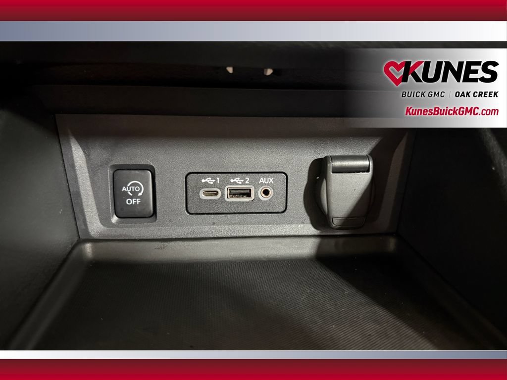 Used 2024 Nissan Sentra SV FWD image 31