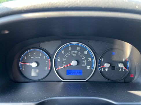 Used 2008 Hyundai Santa Fe GLS FWD image 10