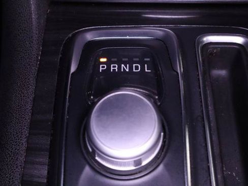 Used 2022 Chrysler 300 Touring w/ Sport Appearance Package RWD image 23