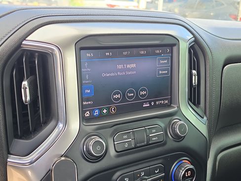 Used 2021 Chevrolet Silverado 1500 LT RWD image 24