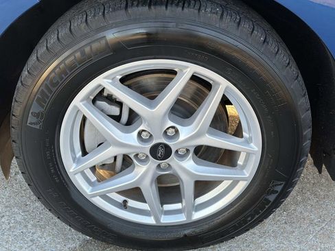 Used 2024 Ford Edge SEL w/ Convenience Package image 12