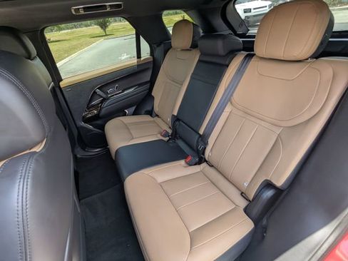 Used 2023 Land Rover Range Rover Sport SE Dynamic AWD/4WD image 12
