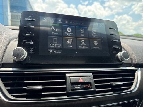 Used 2019 Honda Accord EX image 14