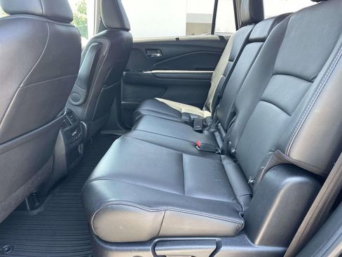 Used 2021 Honda Pilot Special Edition image 10