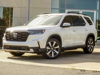 Used 2025 Honda Pilot Elite video 1