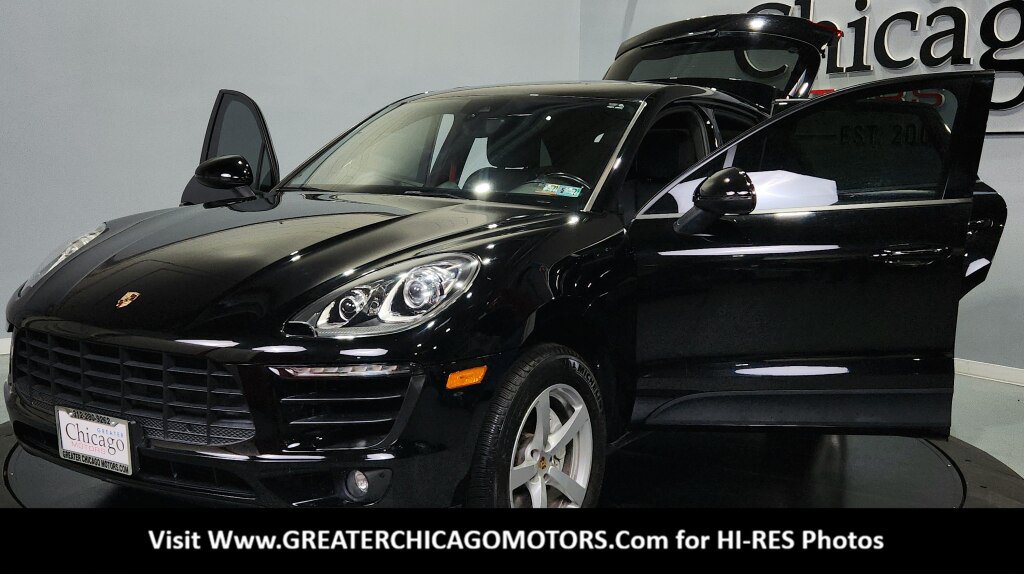 Used 2018 Porsche Macan AWD/4WD image 17