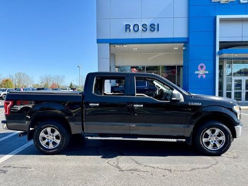 Used 2016 Ford F150 XLT w/ Equipment Group 302A Luxury image 4