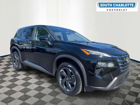 Used 2025 Nissan Rogue SV FWD image 3