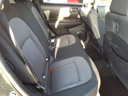 Used 2011 Nissan Rogue SV image 15