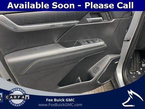 Certified 2025 GMC Acadia Elevation image 8