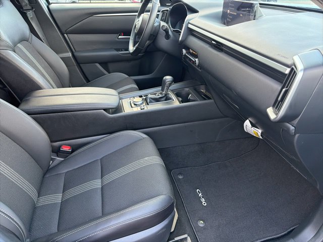 Used 2025 MAZDA CX-50 AWD 2.5 S w/ Cargo Package image 31