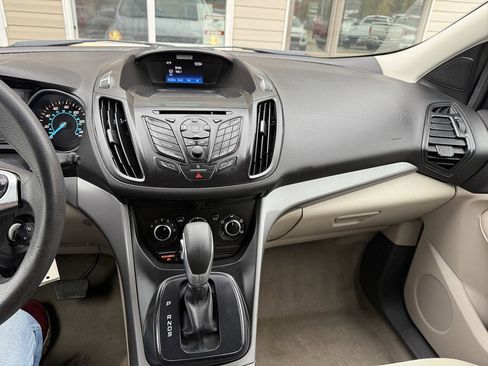 Used 2016 Ford Escape SE image 14
