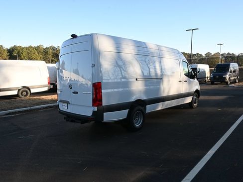 Used 2026 Mercedes-Benz Sprinter 3500 image 24