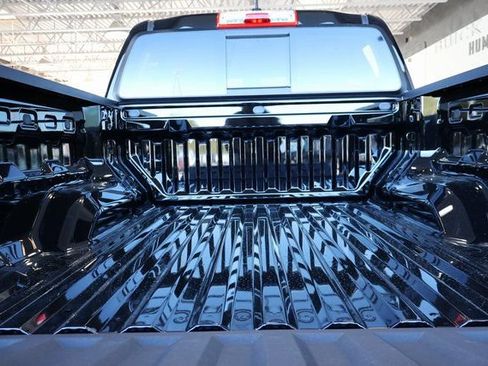 New 2026 GMC Canyon AT4 AWD/4WD image 17