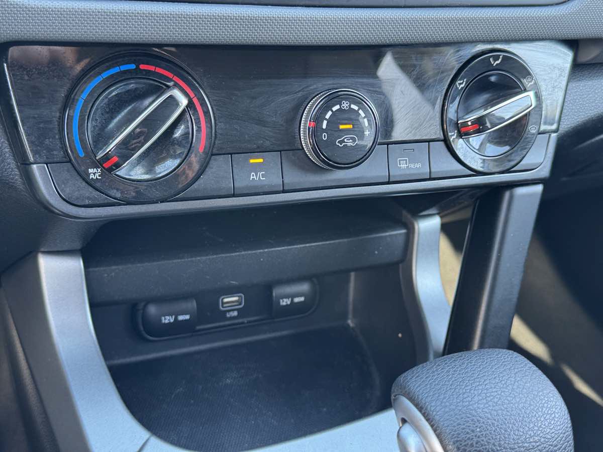 Used 2026 Kia Seltos LX FWD image 29