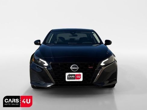 Used 2023 Nissan Altima 2.5 SR FWD image 2