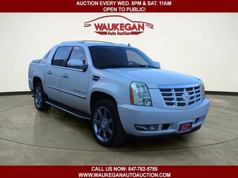 Used 2008 Cadillac Escalade EXT AWD/4WD image 2