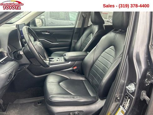 Used 2023 Toyota Highlander XLE w/ Protection Package #3 (TMS) image 11