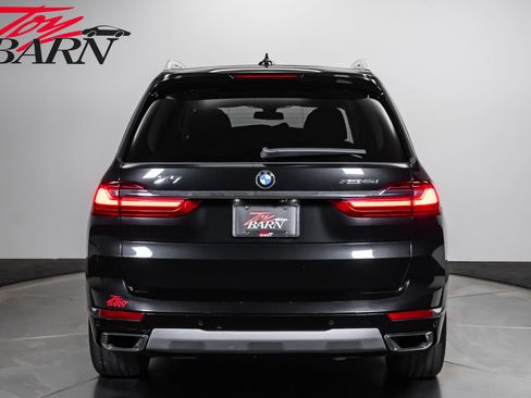 Used 2022 BMW X7 xDrive40i w/ Premium Package AWD/4WD image 4