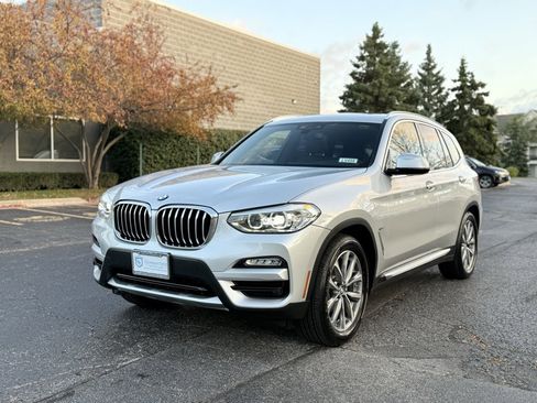 Used 2019 BMW X3 xDrive30i w/ Premium Package image 4