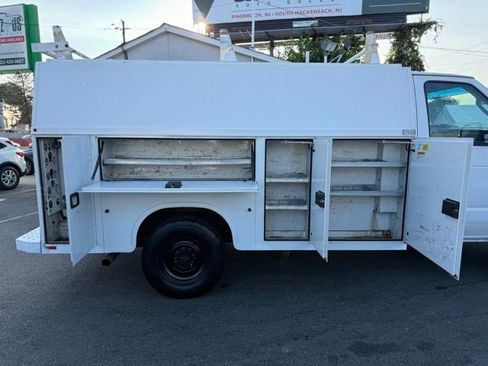 Used 2016 Ford E-350 and Econoline 350 Super Duty w/ Power Windows & Locks Group RWD image 23