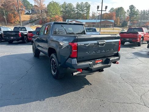 New 2025 Toyota Tacoma TRD Off-Road image 15