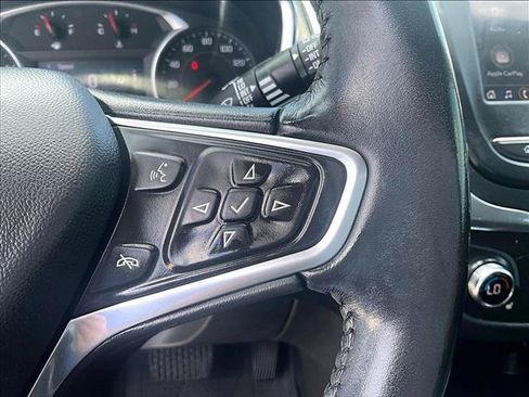 Used 2022 Chevrolet Equinox LT FWD image 21
