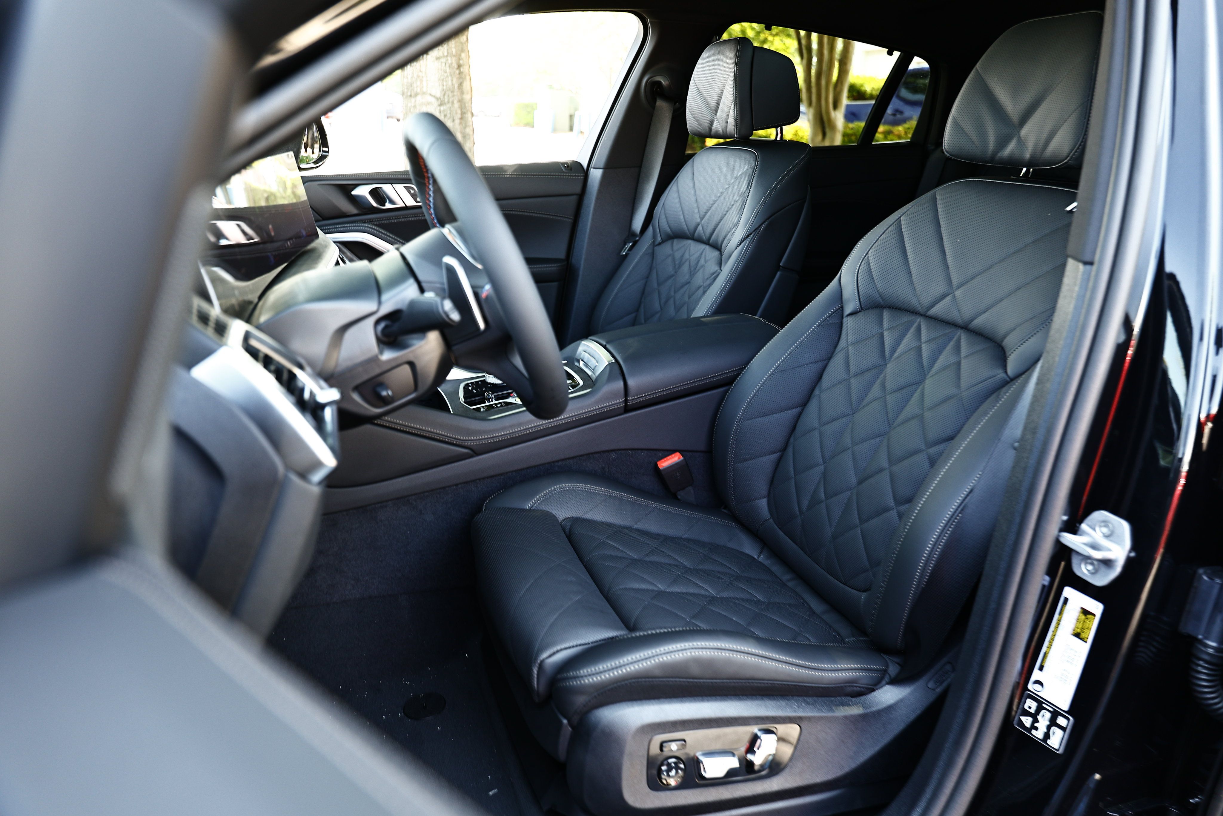 New 2027 BMW X6 M60i w/ Executive Package AWD/4WD image 19