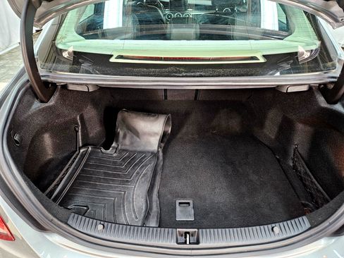 Used 2015 Mercedes-Benz C 300 Sedan image 8