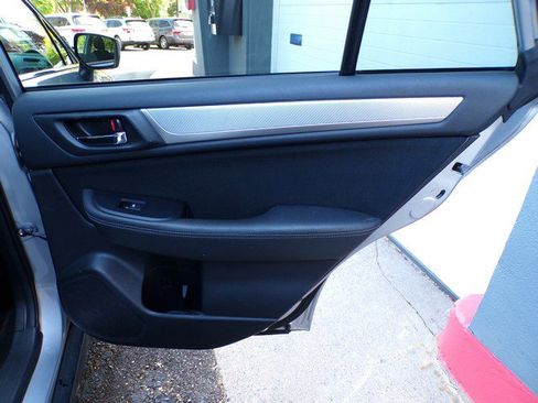 Used 2015 Subaru Outback 2.5i Premium AWD/4WD image 19