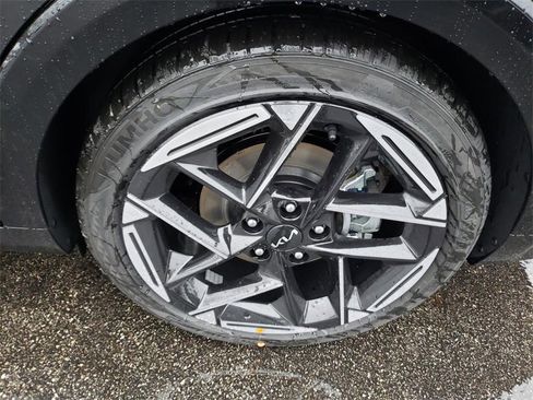 New 2025 Kia K4 GT-Line image 12