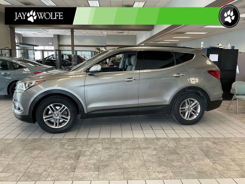 Used 2017 Hyundai Santa Fe Sport w/ 2.4L Value Package 06 FWD image 3