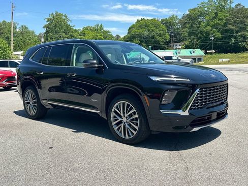 New 2026 Buick Enclave Avenir FWD image 4