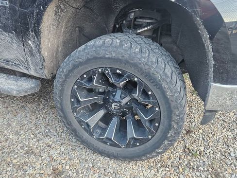 Used 2022 Chevrolet Silverado 1500 LTZ image 3