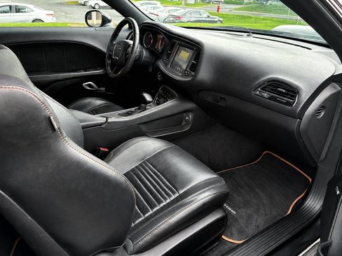 Used 2016 Dodge Challenger R/T Scat Pack RWD image 13