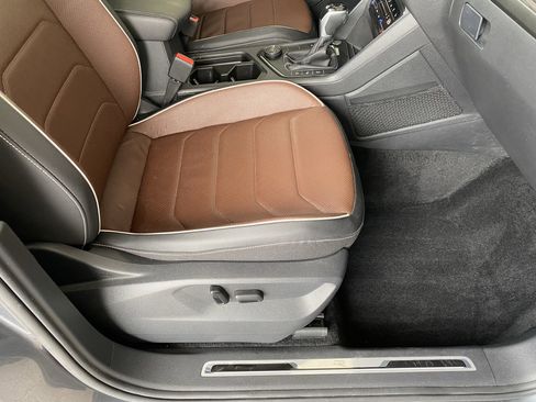 Used 2023 Volkswagen Tiguan SEL R-Line image 36