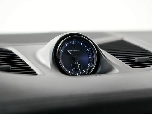 Used 2024 Porsche Cayenne AWD/4WD image 29