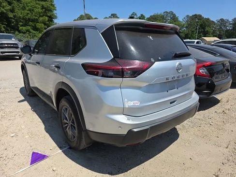 Used 2025 Nissan Rogue S FWD image 3