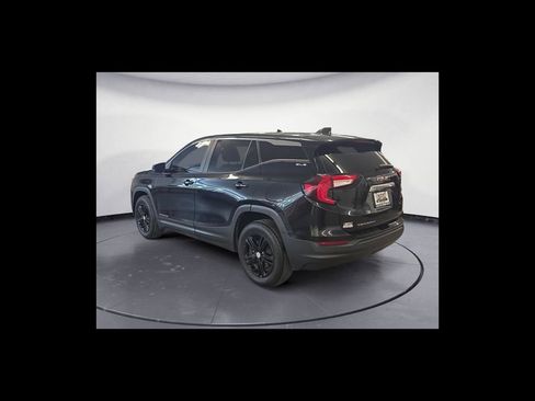 Used 2023 GMC Terrain SLE AWD/4WD image 4