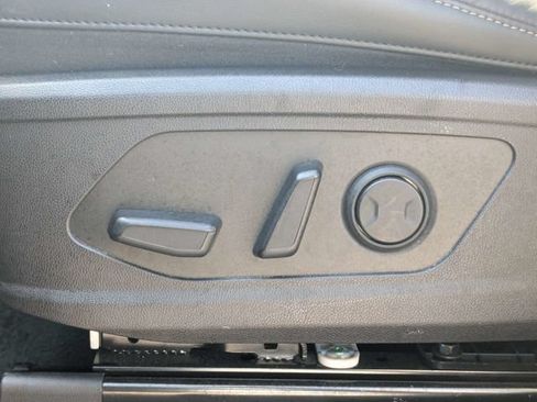 Used 2023 Kia Sorento S w/ Panoramic Sunroof Package AWD/4WD image 20