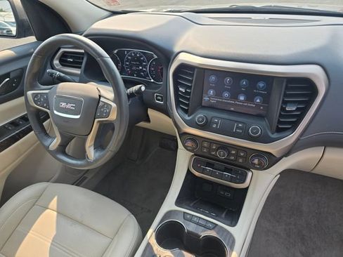 Used 2022 GMC Acadia Denali w/ Denali Ultimate Package AWD/4WD image 11